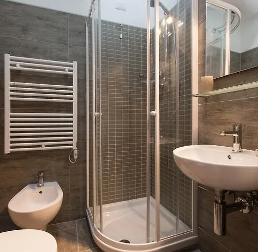 Le Farfalle Πανσιόν